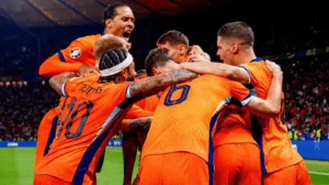 黄老板醉酒中止阿莫林采访：坦承饮6升酒，决心今后自省